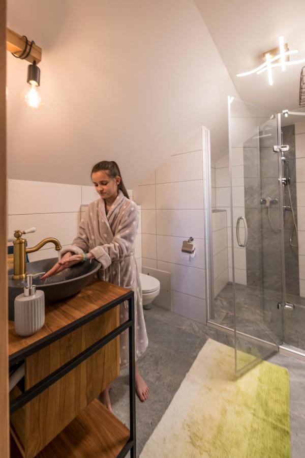 Privatzimmer Haring Kitzeck im Sausal Exterior foto