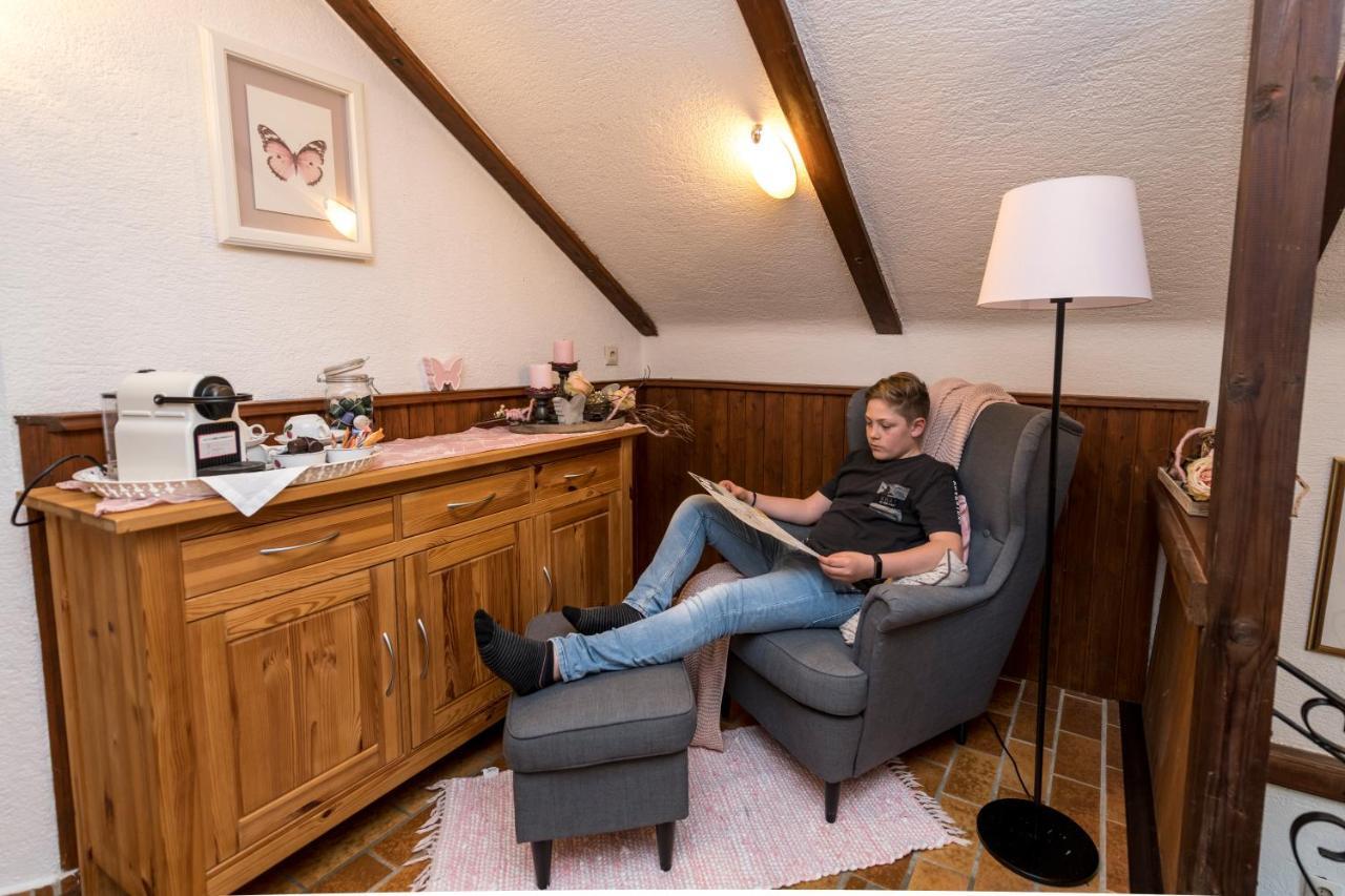Privatzimmer Haring Kitzeck im Sausal Exterior foto