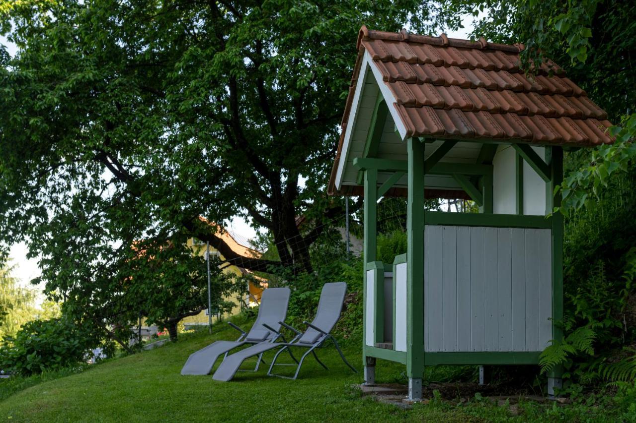 Privatzimmer Haring Kitzeck im Sausal Exterior foto
